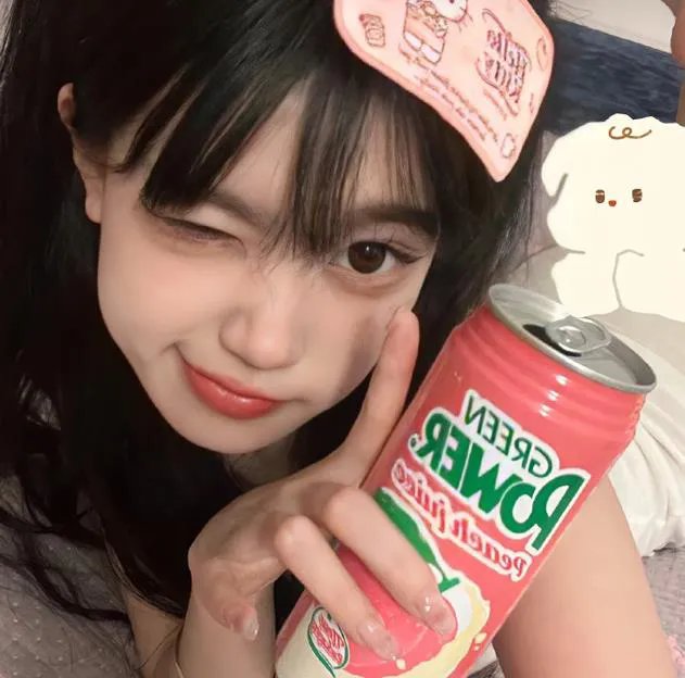 钢铁少女团2海报